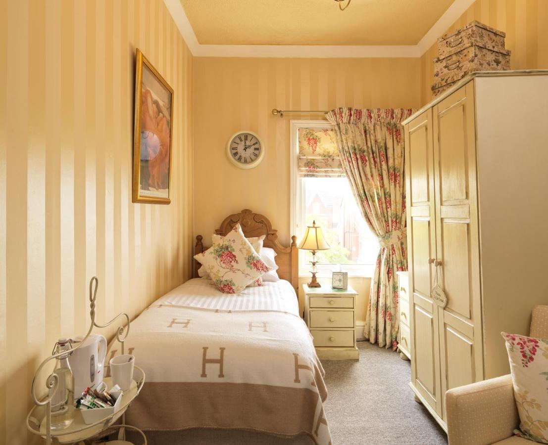 Howarth House Lytham St Annes Dış mekan fotoğraf